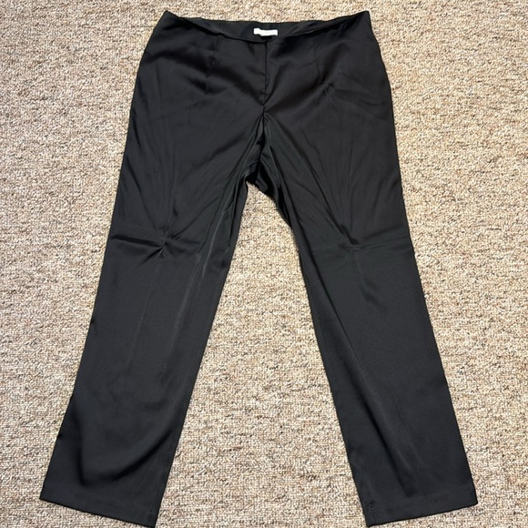 Roz & Ali Pants - Roz & Ali black satin slacks